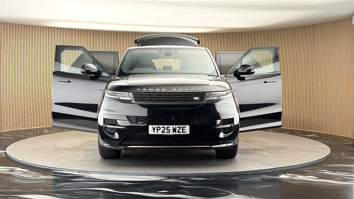More views of Land Rover Range Rover Sport
