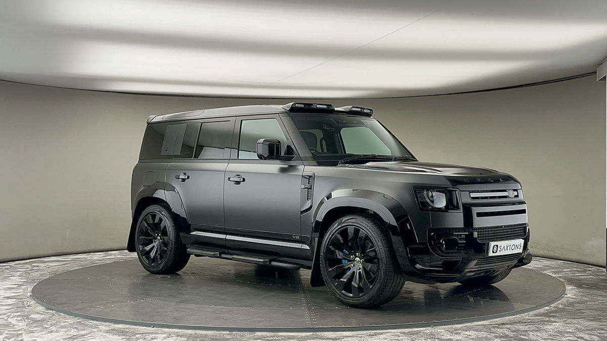 More views of Land Rover Defender 110