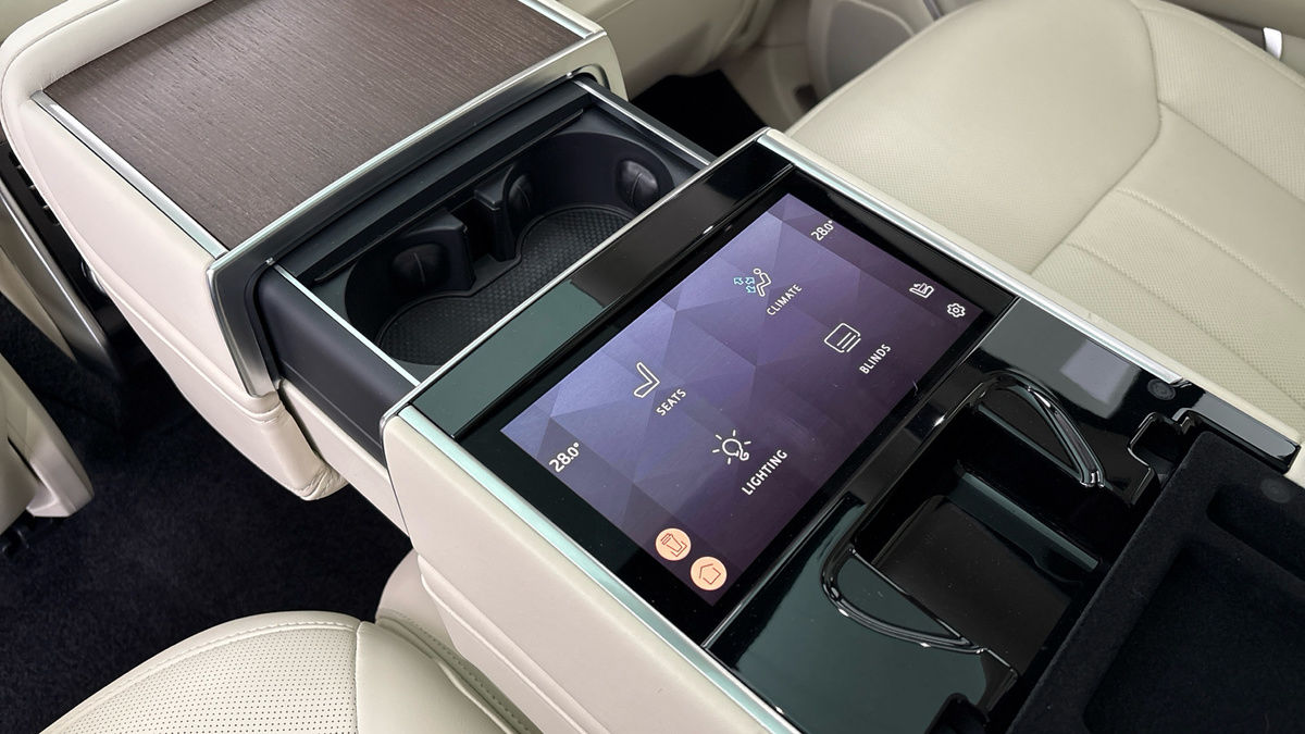 Land Rover Range Rover Image 28