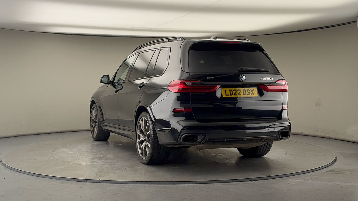 More views of BMW X7