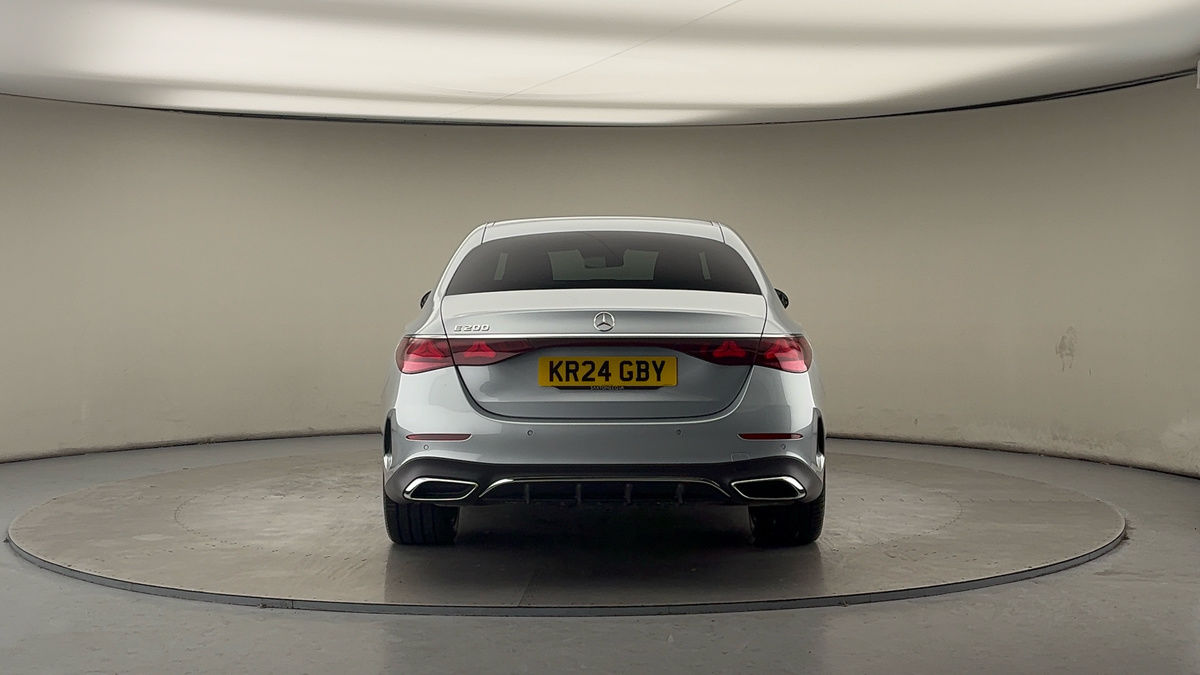 Mercedes-Benz E Class Image 4