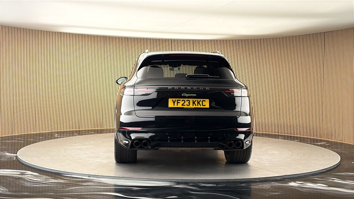 More views of Porsche Cayenne