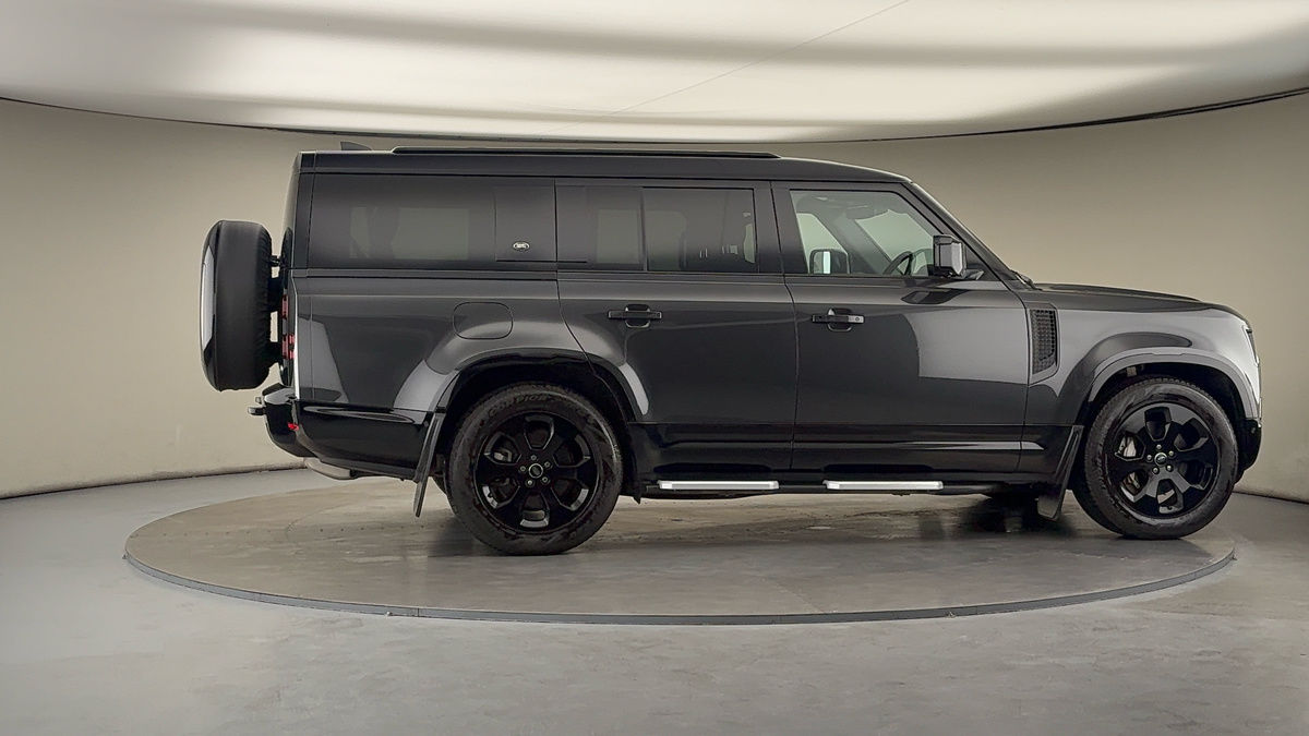 More views of Land Rover Defender 130