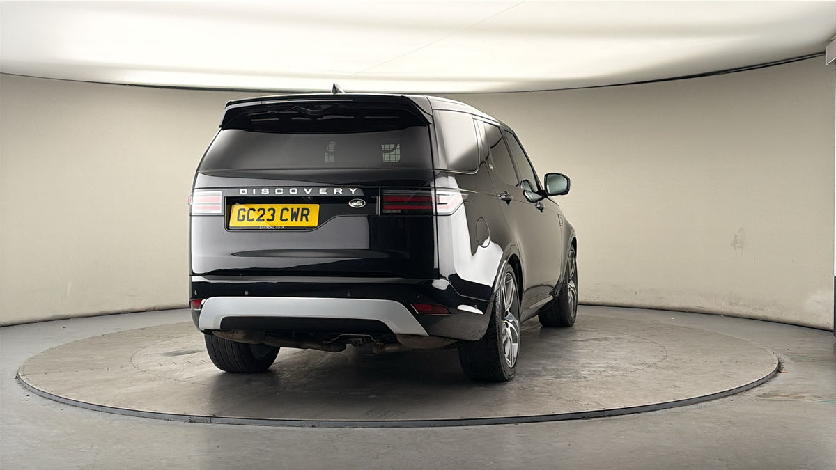 More views of Land Rover Discovery