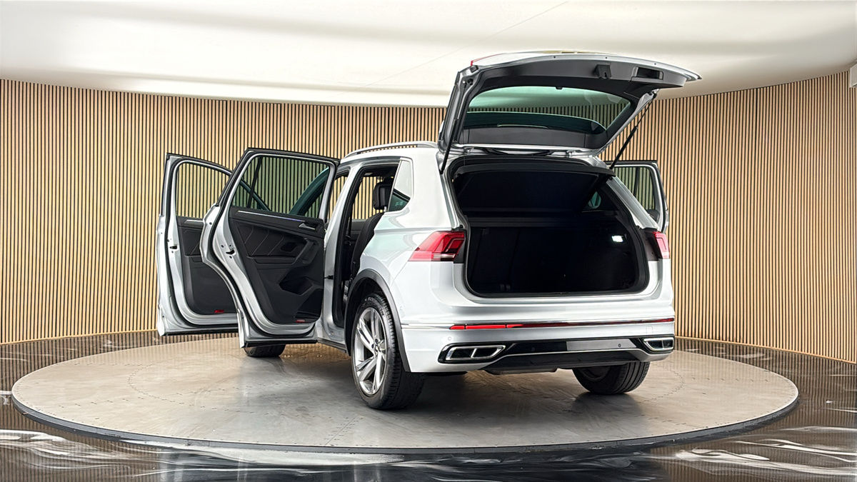 More views of Volkswagen Tiguan
