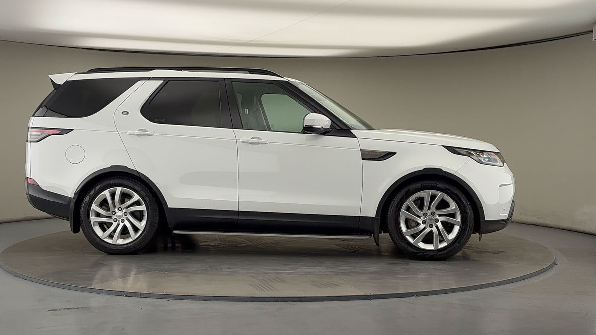 More views of Land Rover Discovery