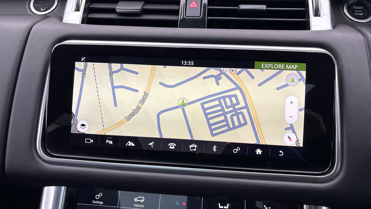 Land Rover Range Rover Sport Image 17