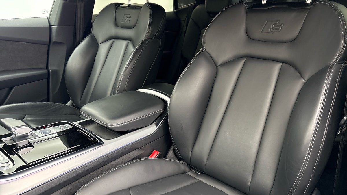 Audi Q8 Image 7
