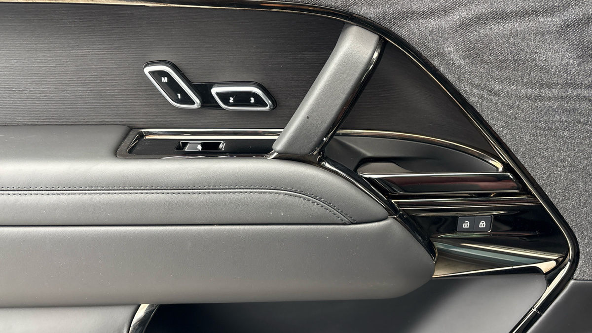 Land Rover Range Rover Sport Image 19