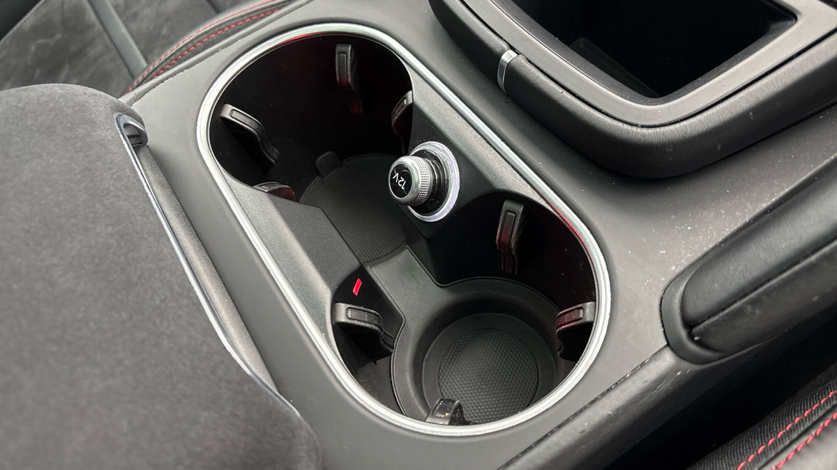 Porsche Cayenne Image 27