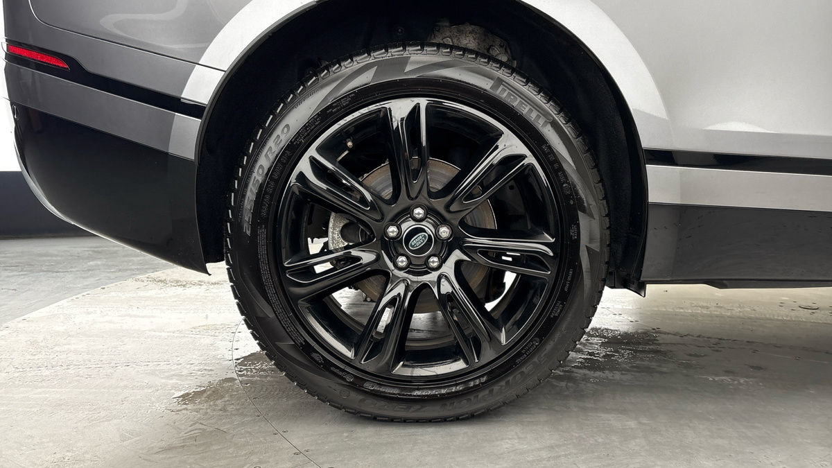 Land Rover Range Rover Velar Image 10