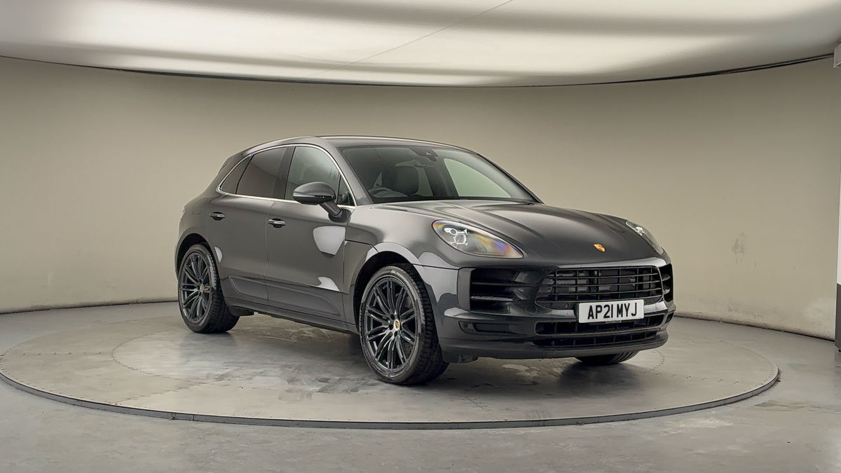 Porsche Macan Sticky Header Image