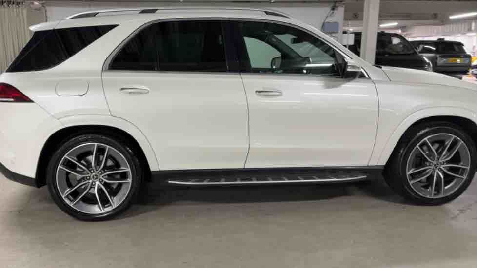More views of Mercedes-Benz GLE