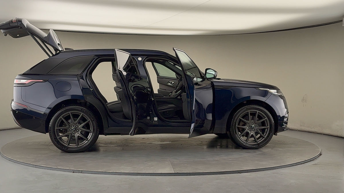 More views of Land Rover Range Rover Velar