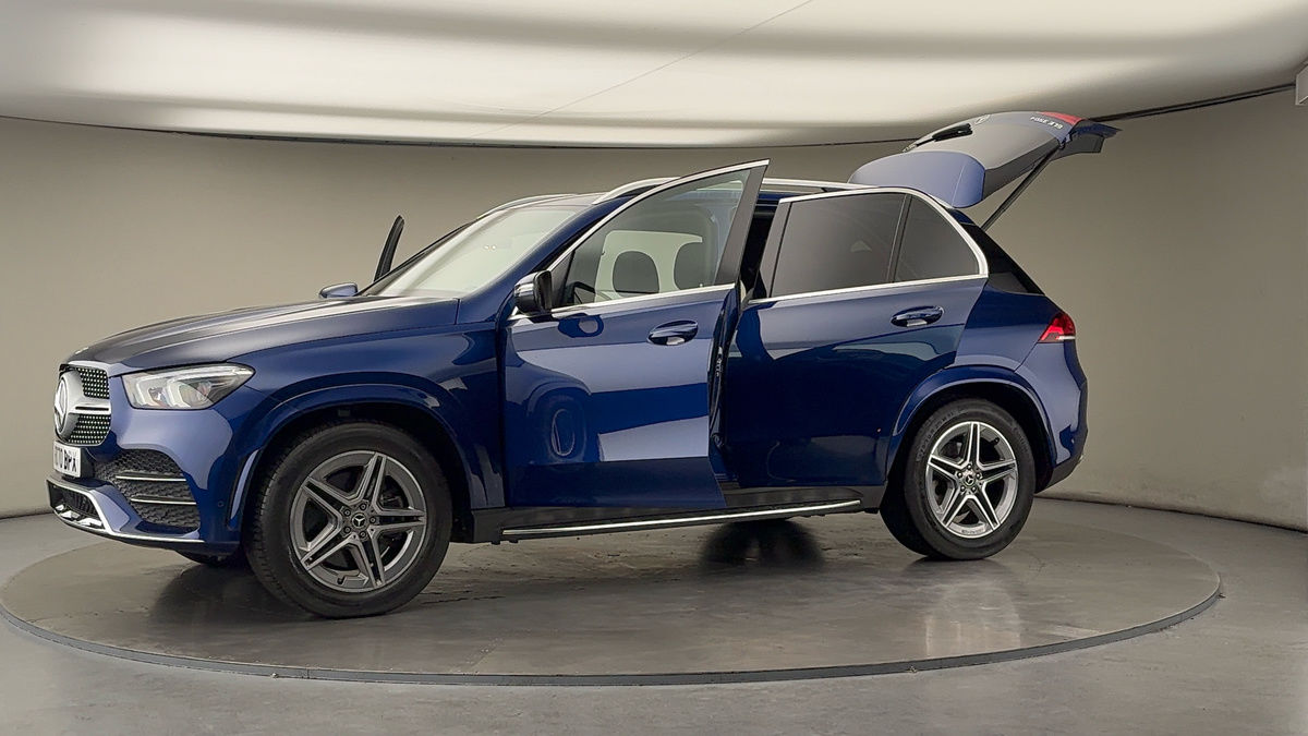 More views of Mercedes-Benz GLE