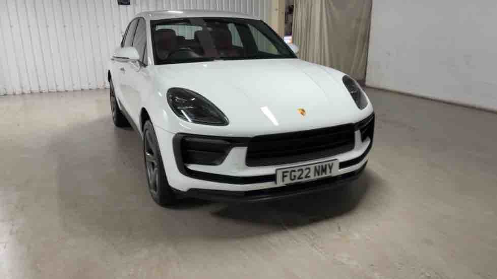 More views of Porsche Macan