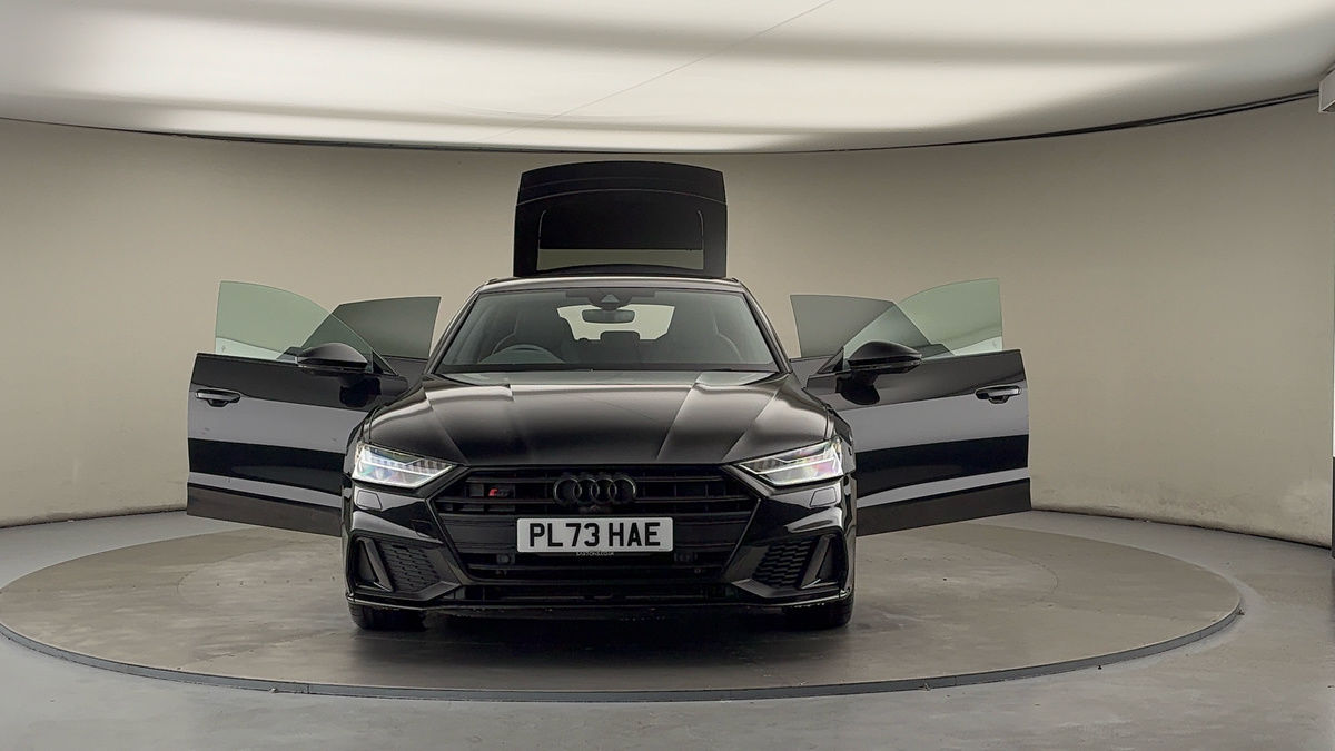 More views of Audi S7