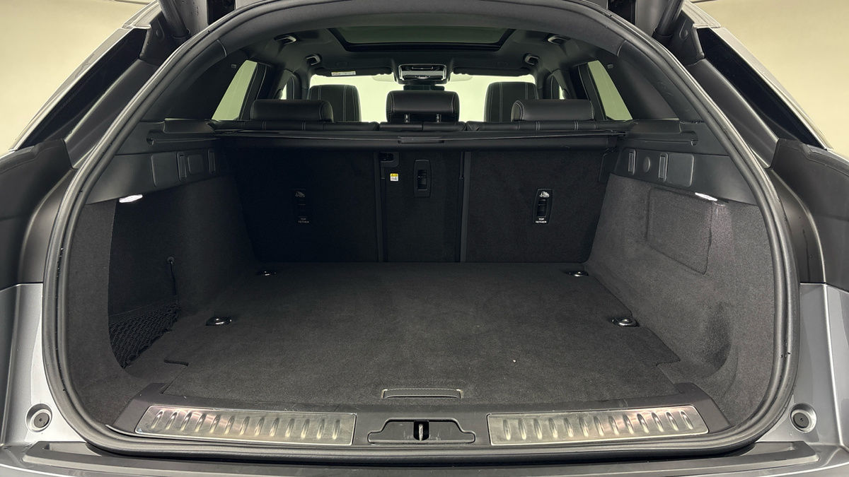 Land Rover Range Rover Velar Image 11
