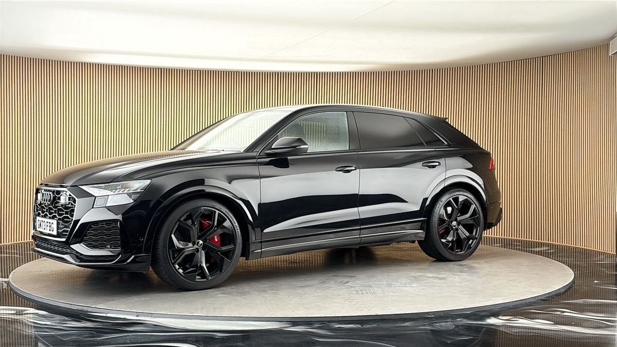 More views of Audi RSQ8