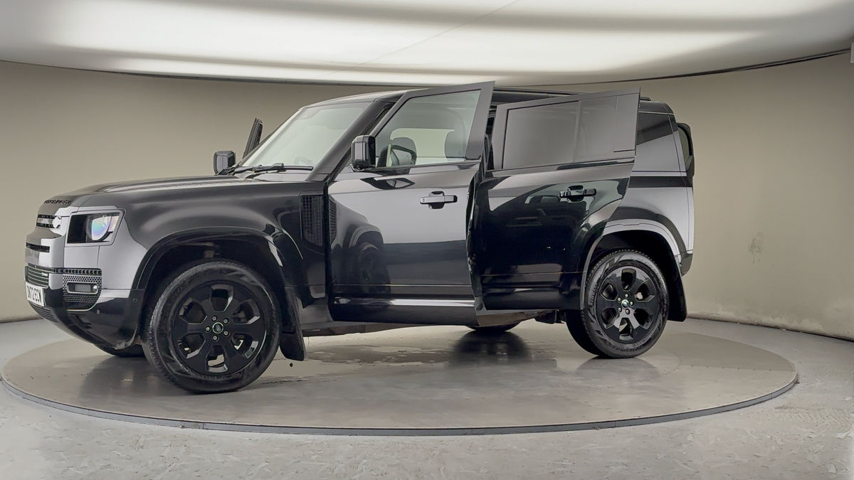 More views of Land Rover Defender 110