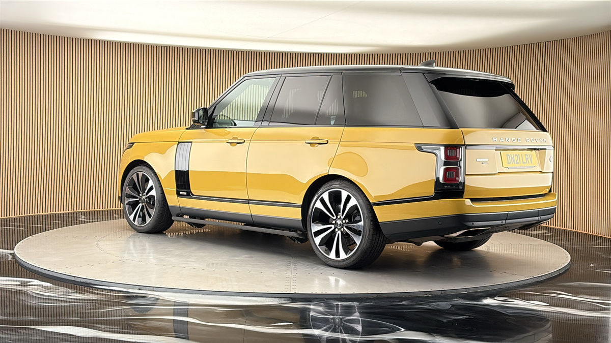 More views of Land Rover Range Rover