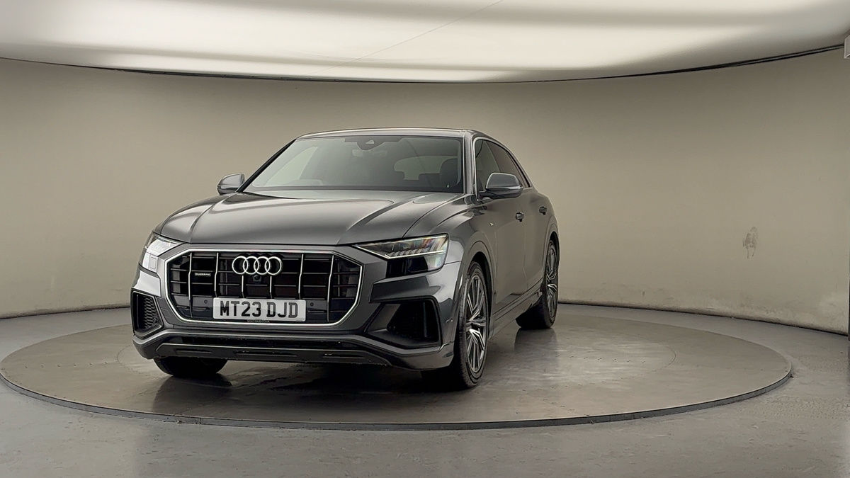 More views of Audi Q8