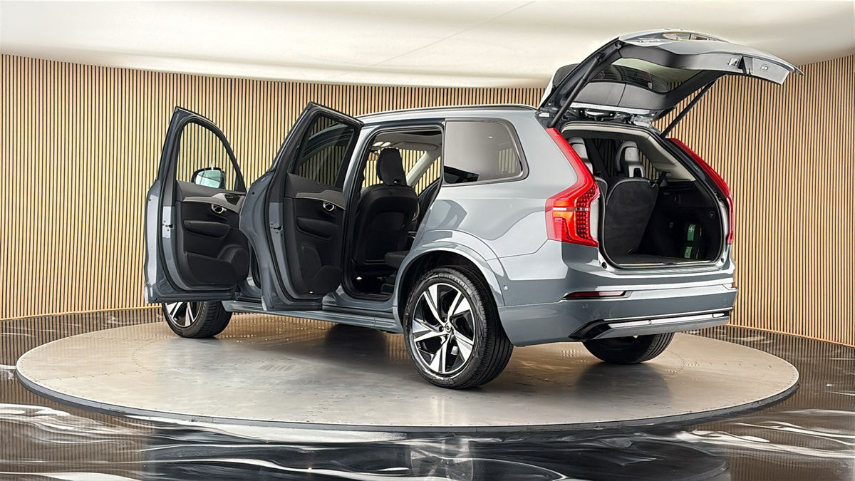 More views of Volvo XC90