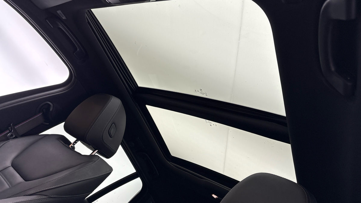 BMW 3 Series Image 6