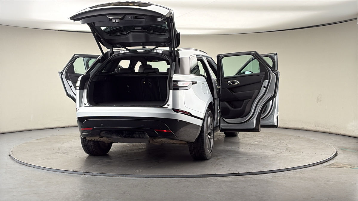 More views of Land Rover Range Rover Velar