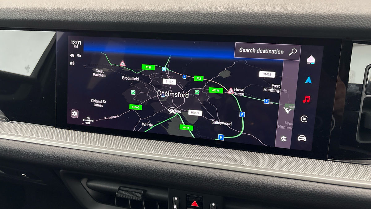 Porsche Cayenne Image 17