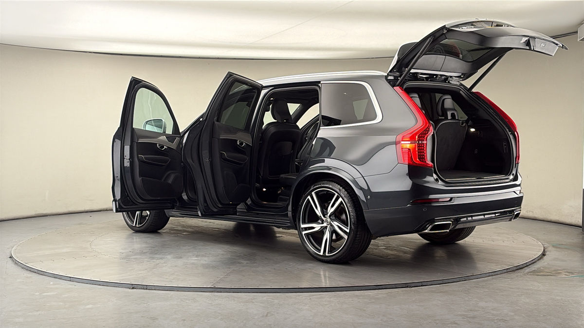 More views of Volvo XC90