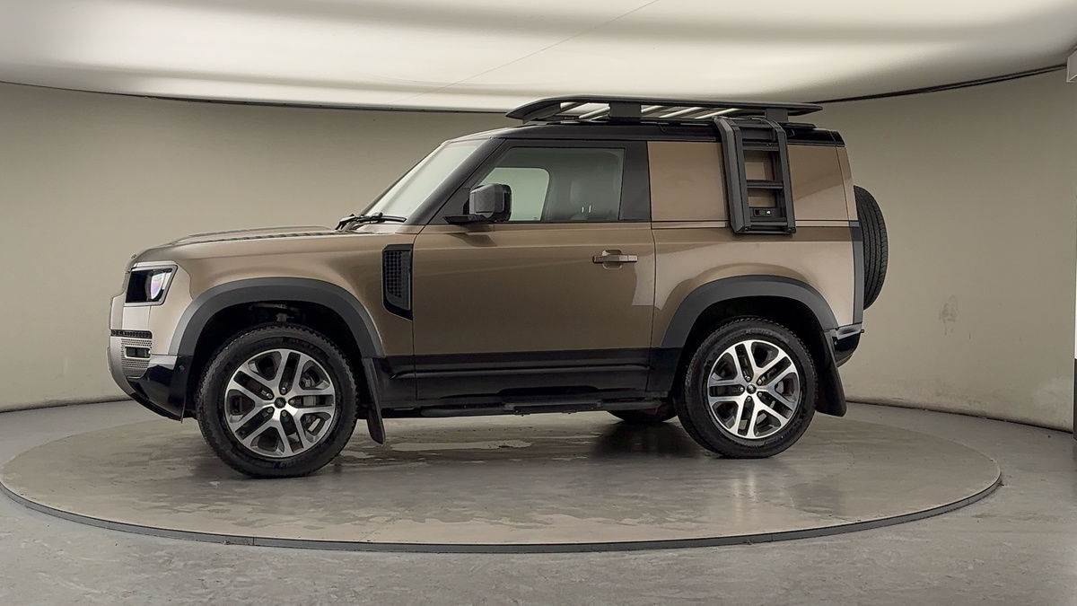 More views of Land Rover Defender 90