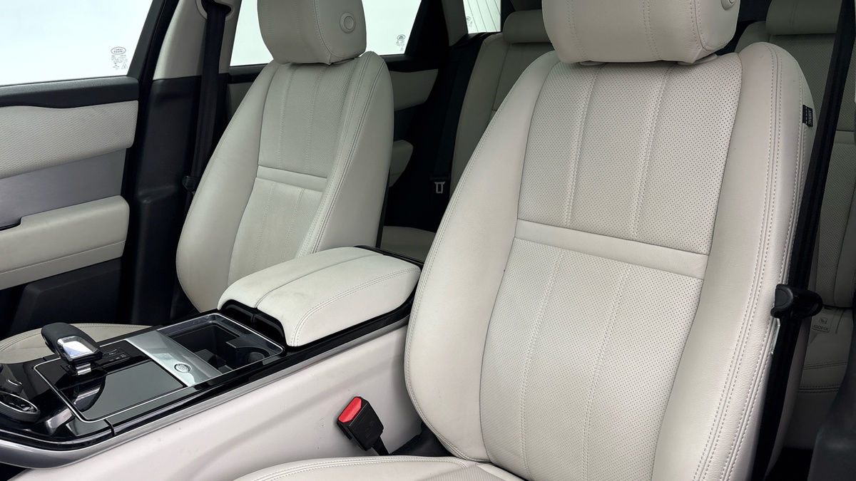 Land Rover Range Rover Velar Image 7