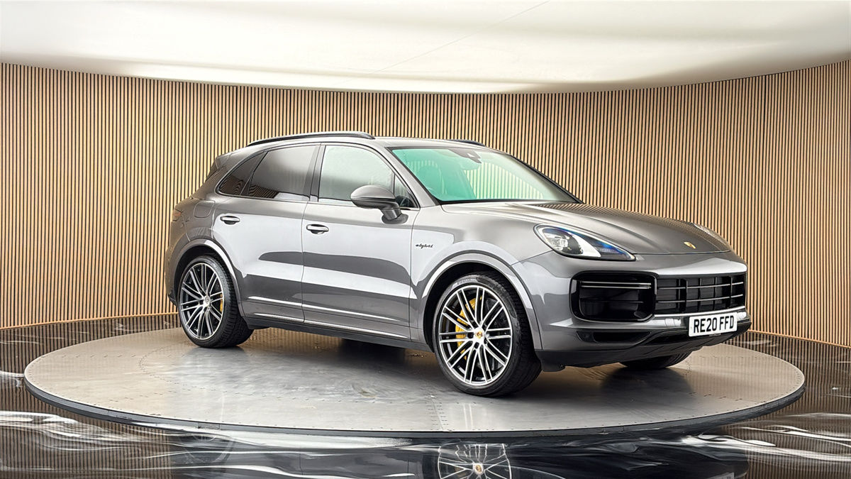 More views of Porsche Cayenne