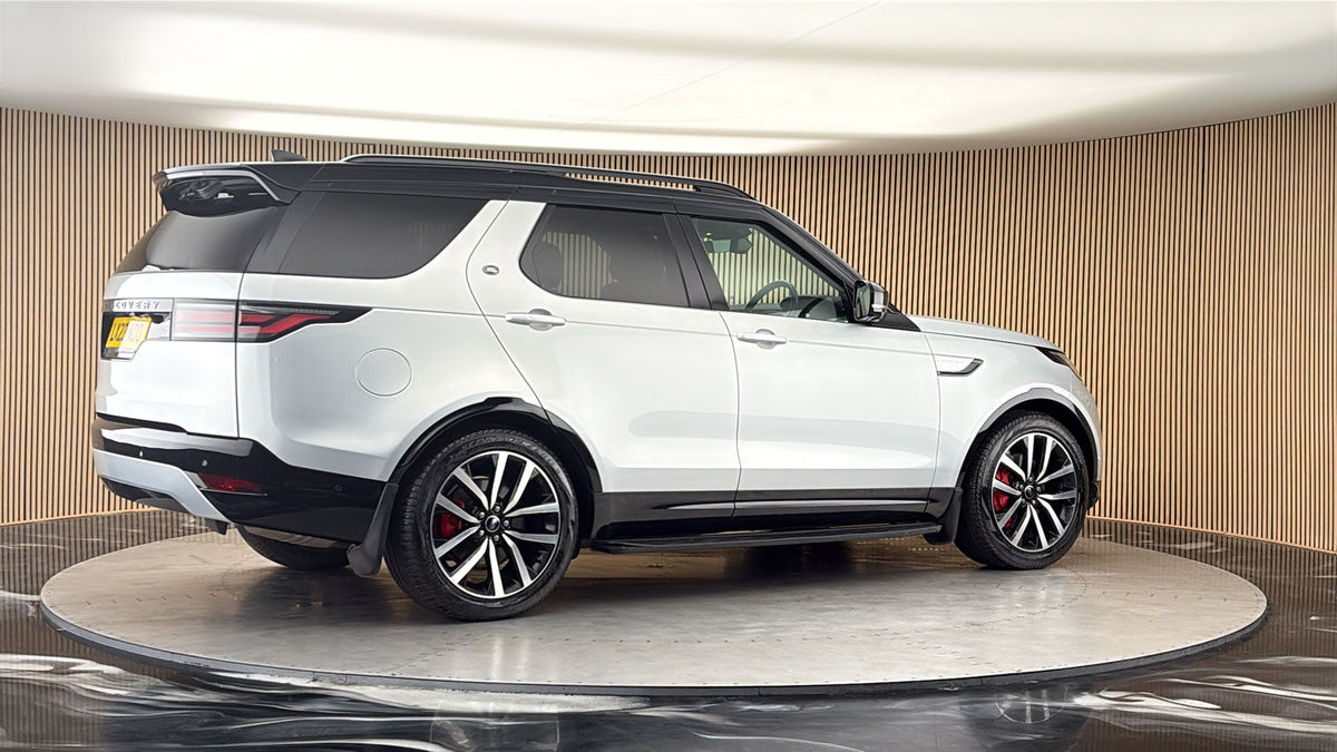 More views of Land Rover Discovery