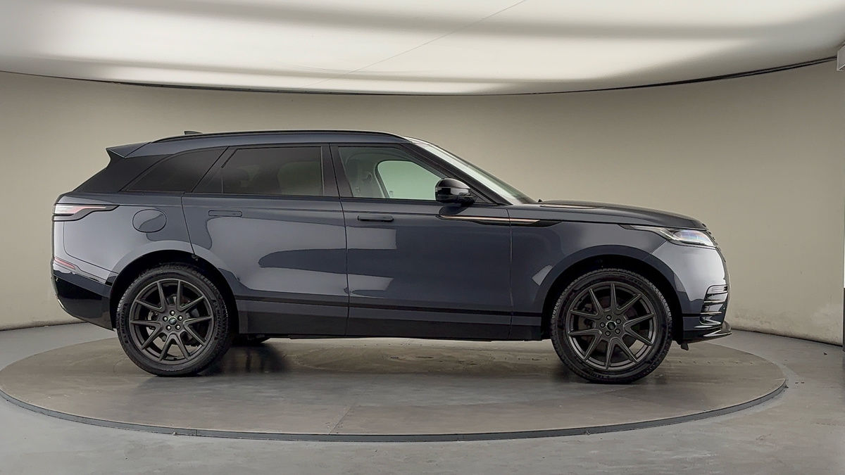 More views of Land Rover Range Rover Velar