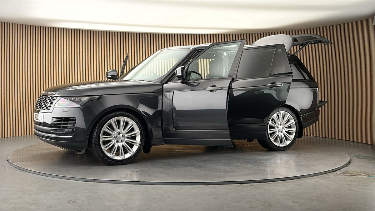 More views of Land Rover Range Rover