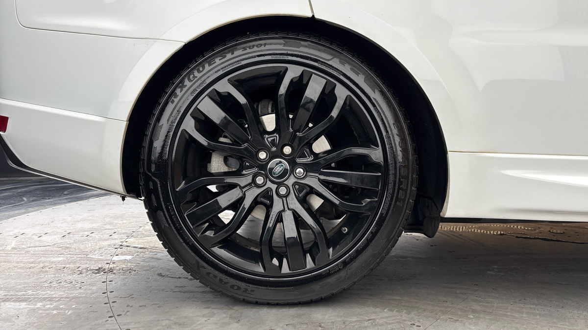 Land Rover Range Rover Sport Image 10