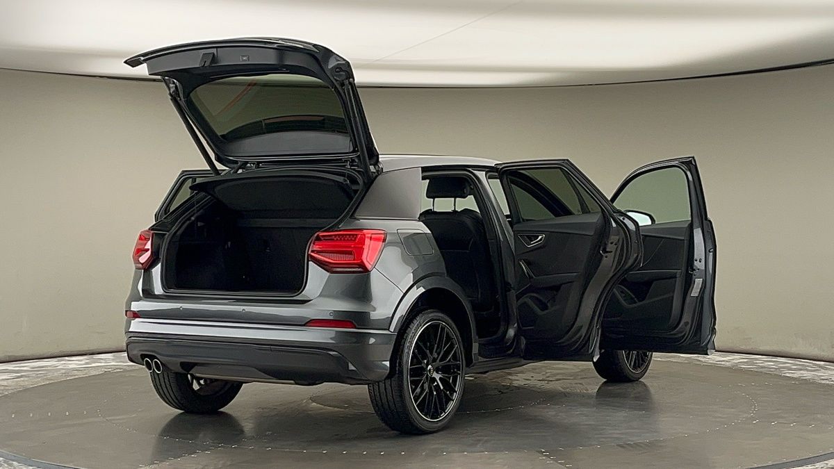 More views of Audi Q2
