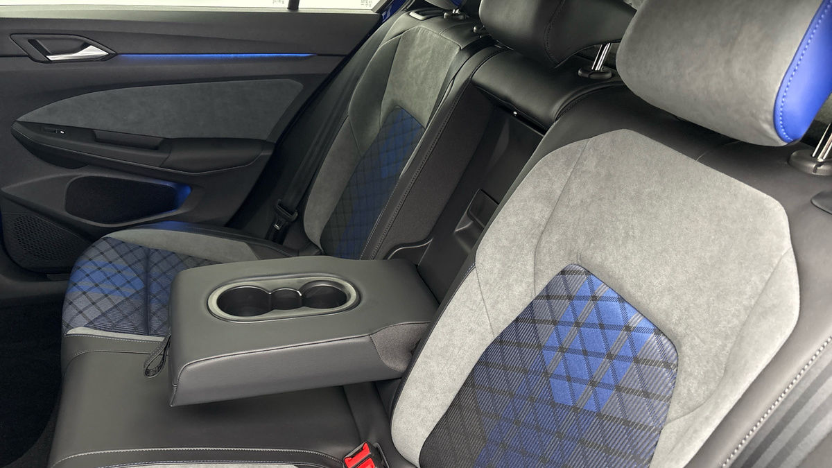 Volkswagen Golf Image 9