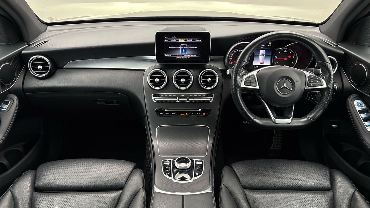 Mercedes-Benz GLC Image 12