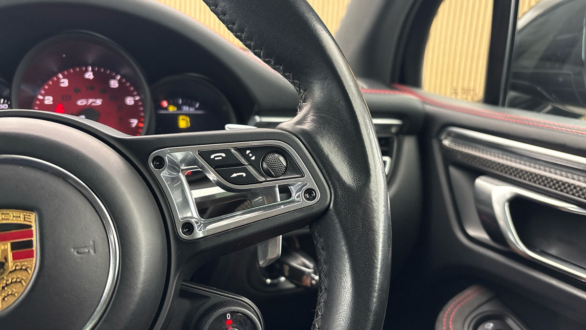 Porsche Macan Image 14