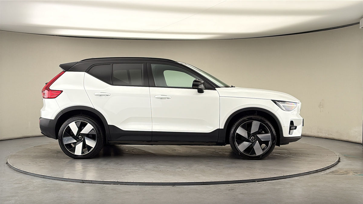 More views of Volvo XC40