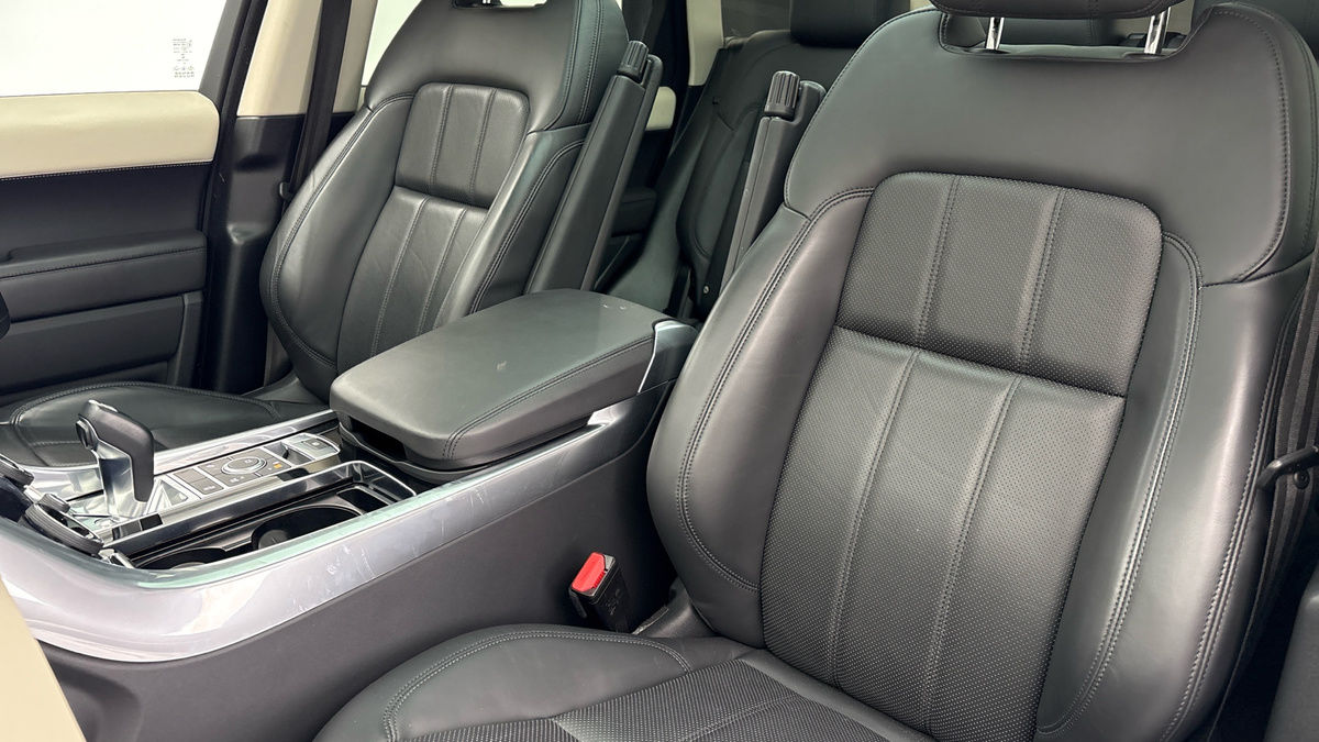 Land Rover Range Rover Sport Image 7