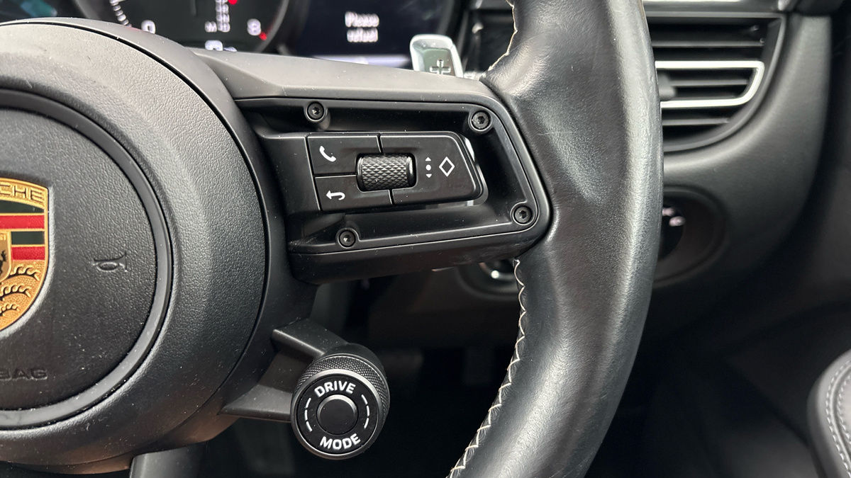Porsche Macan Image 14