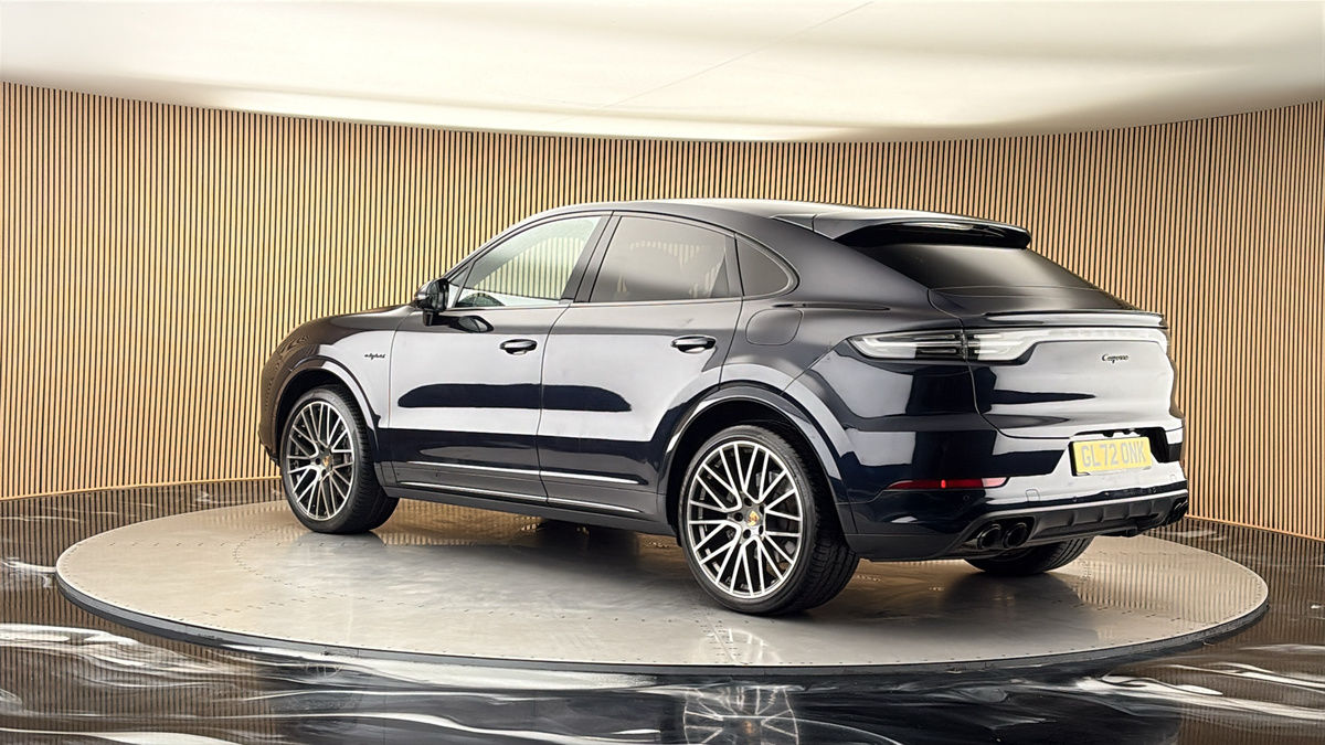 More views of Porsche Cayenne