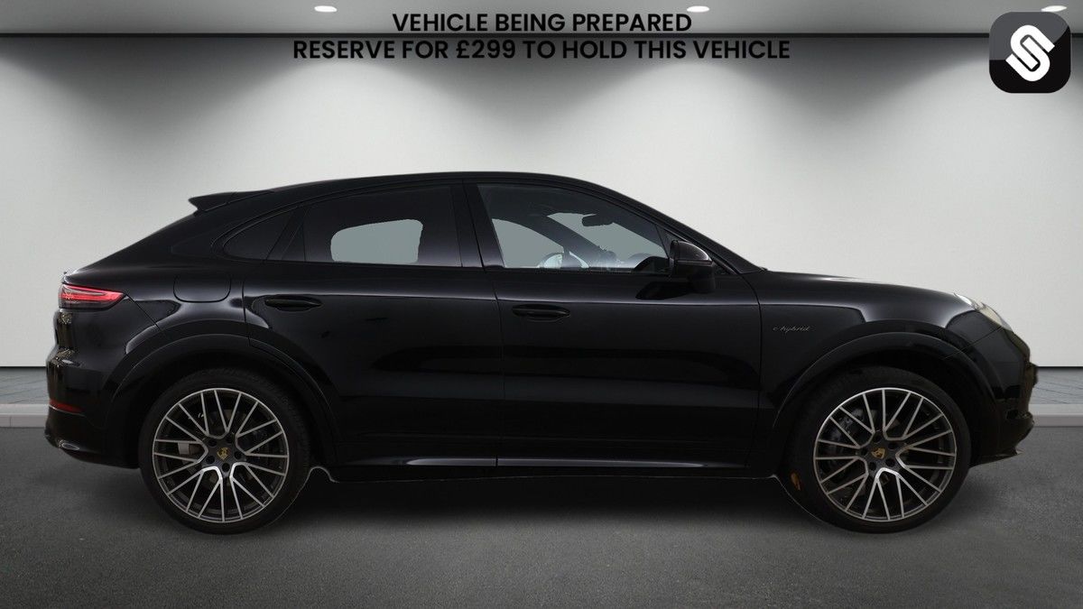 Porsche Cayenne Image 5