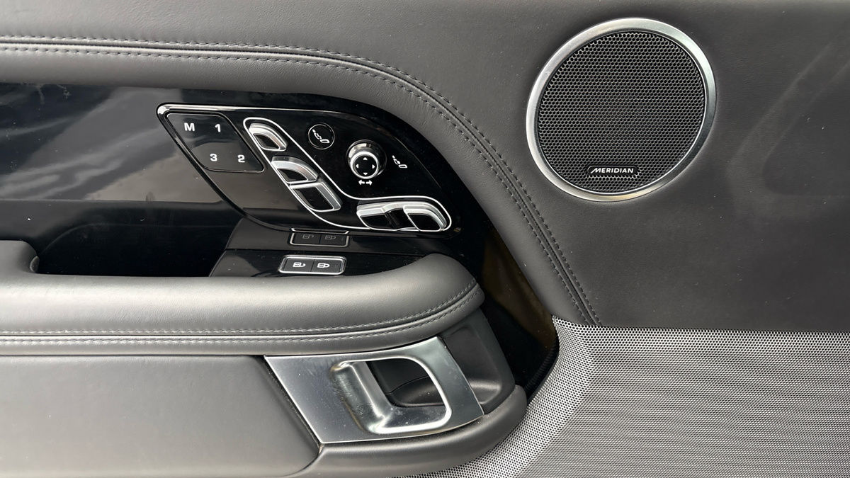 Land Rover Range Rover Image 19