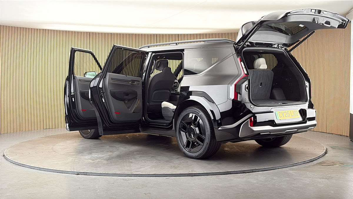 More views of Kia EV9