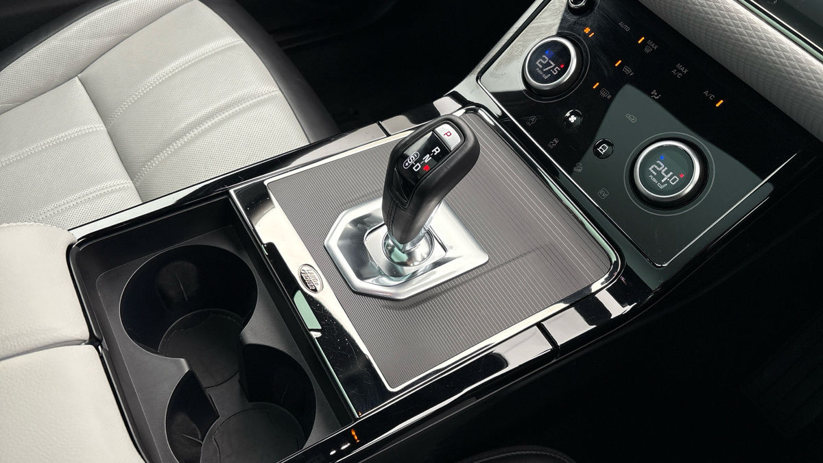 Land Rover Range Rover Evoque Image 18